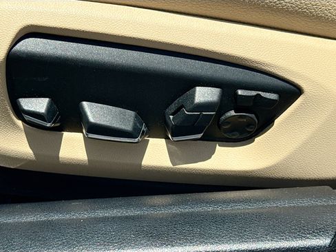 Used 2016 BMW 528i Sedan RWD image 25