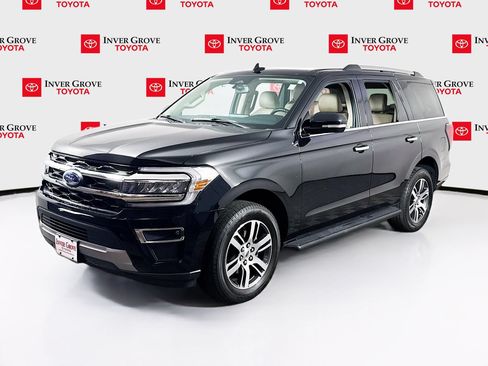 Used 2024 Ford Expedition Limited AWD/4WD image 1