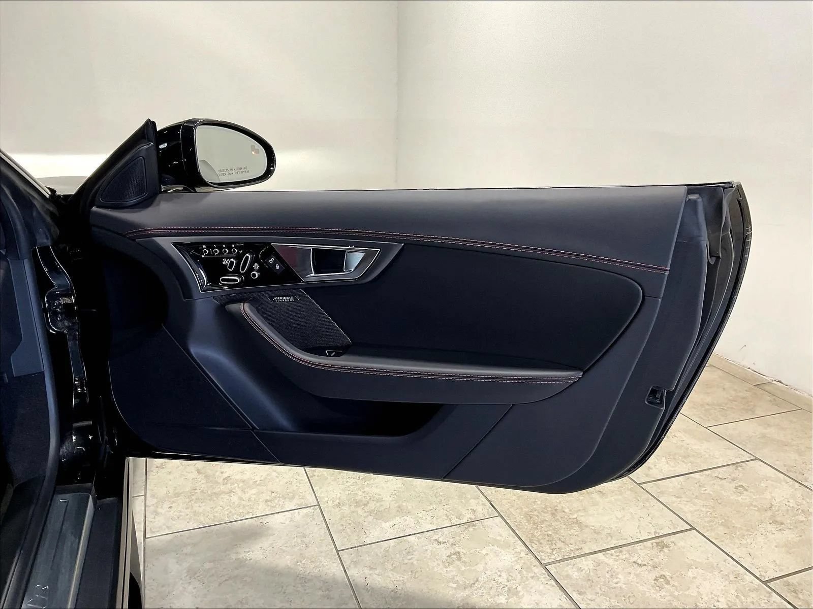 Used 2017 Jaguar F-TYPE R AWD/4WD image 16