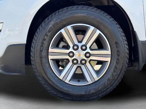 Used 2017 Chevrolet Traverse LT FWD image 13
