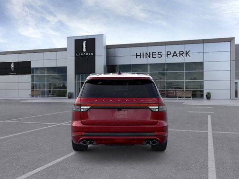 New 2026 Lincoln Aviator Reserve w/ Jet Appearance Package image 5