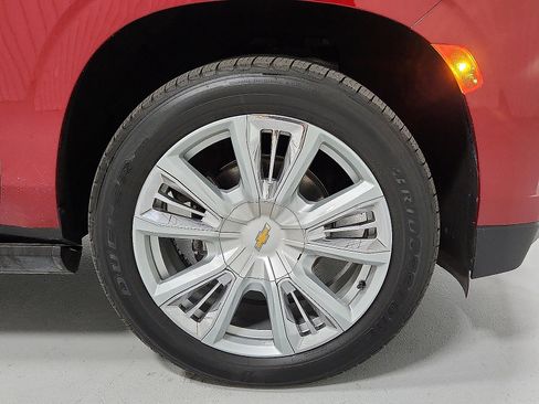 Used 2023 Chevrolet Tahoe High Country w/ Premium Package AWD/4WD image 6
