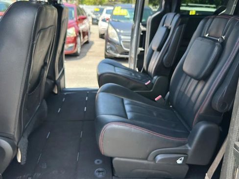 Used 2018 Dodge Grand Caravan GT FWD image 23