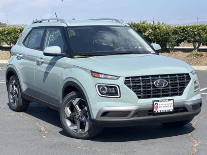 New 2025 Hyundai Venue Limited