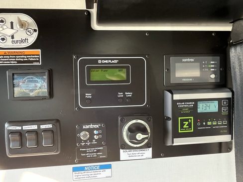 Used 2020 Mercedes-Benz Sprinter 144 Cargo image 24