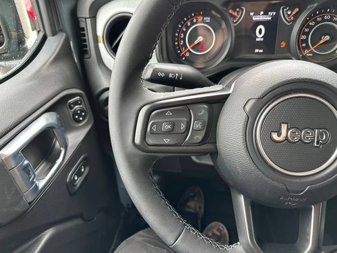 New 2026 Jeep Gladiator Sport AWD/4WD image 24