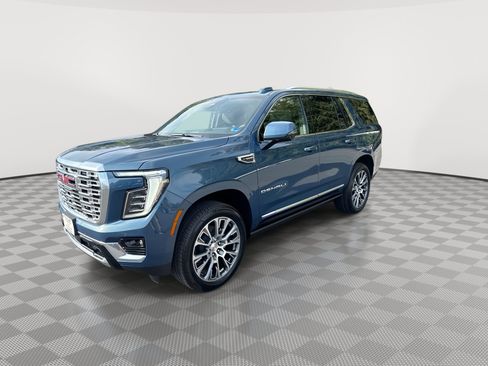 New 2026 GMC Yukon Denali w/ Denali Reserve Package AWD/4WD image 4