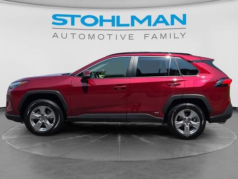 Used 2024 Toyota RAV4 XLE AWD/4WD image 8