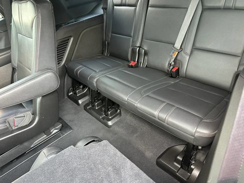 Used 2021 Chevrolet Tahoe RST w/ Luxury Package RWD image 40