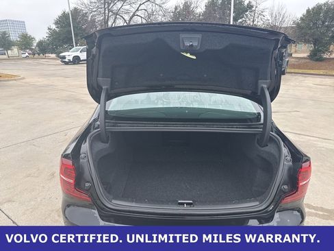 Certified 2025 Volvo S60 B5 Plus image 9