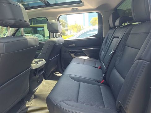 Used 2024 Toyota Tundra Limited AWD/4WD image 9