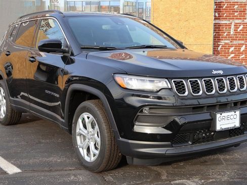 New 2024 Jeep Compass Latitude w/ Convenience Group image 2