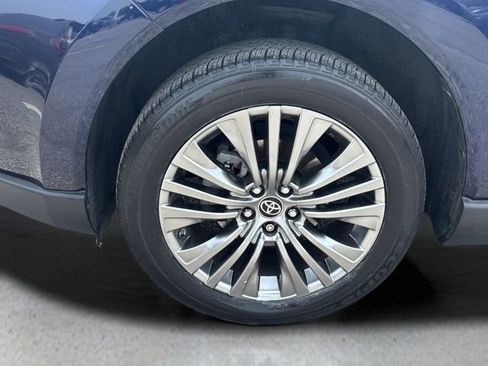 Used 2021 Toyota Venza Limited w/ Advanced Technology Package AWD/4WD image 27