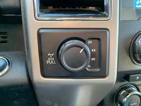 Certified 2018 Ford F150 Lariat image 18