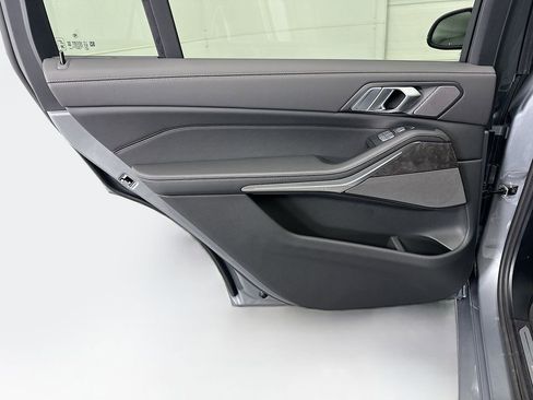 New 2026 BMW X7 xDrive40i w/ Premium Package image 25