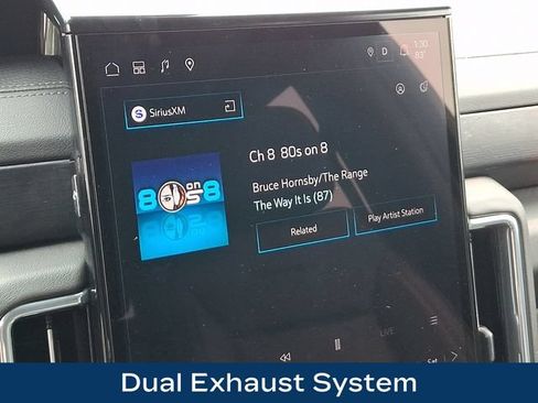 Used 2025 GMC Yukon XL Denali AWD/4WD image 12