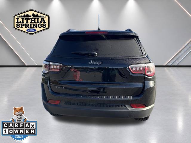 Used 2025 Jeep Compass Latitude w/ Sun & Sound Group AWD/4WD image 8