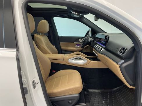 Used 2024 Mercedes-Benz GLE 450 4MATIC image 16