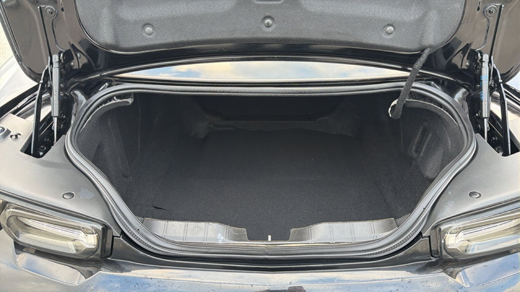 Used 2023 Chevrolet Camaro SS RWD image 27