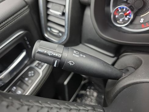 Used 2024 RAM 2500 Laramie image 30