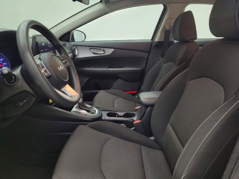 Used 2022 Kia Forte LXS FWD image 17