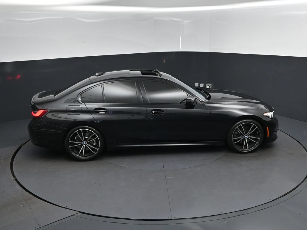Certified 2024 BMW 330i Sedan w/ M Sport Package RWD image 35