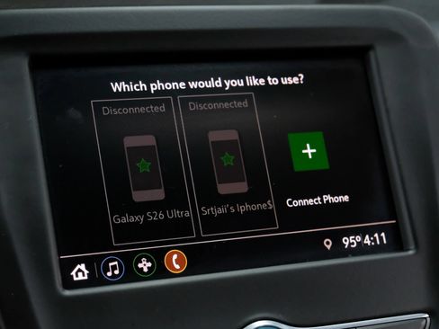 Used 2020 Chevrolet Equinox LS w/ LPO, Floor Liner Package FWD image 29