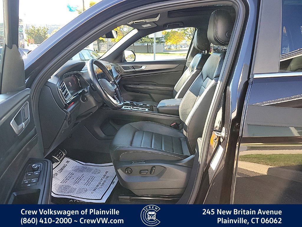 Certified 2024 Volkswagen Atlas Cross Sport SEL R-Line w/ Adventure Package AWD/4WD image 13
