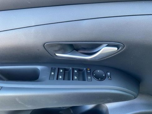 New 2026 Hyundai Tucson SE image 11