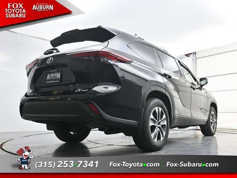 Used 2026 Toyota Highlander XLE AWD/4WD image 22