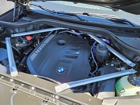 New 2026 BMW X5 xDrive40i w/ M Sport Package AWD/4WD image 16