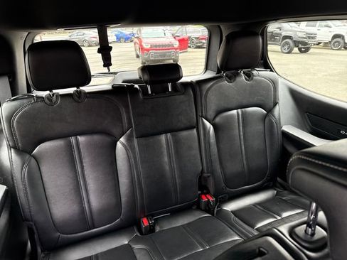 Used 2022 Jeep Wagoneer Series II AWD/4WD image 12