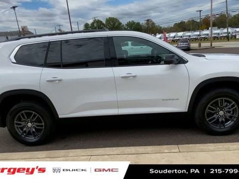 New 2026 GMC Acadia Elevation image 10