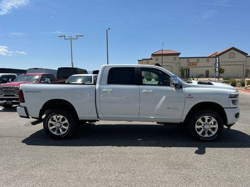 New 2026 RAM 2500 Laramie w/ Sport Appearance Package AWD/4WD image 9