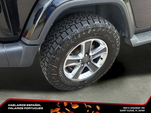 Used 2019 Jeep Wrangler Unlimited Sahara w/ Safety Group AWD/4WD image 34