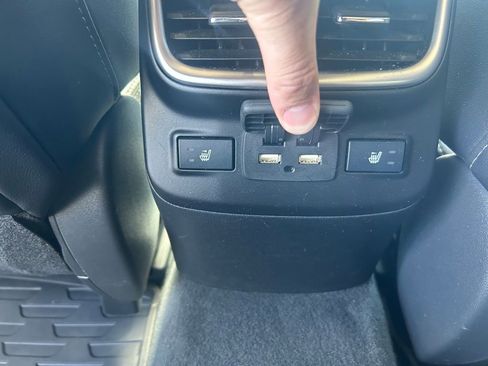 Used 2022 Subaru Outback Limited XT AWD/4WD image 13