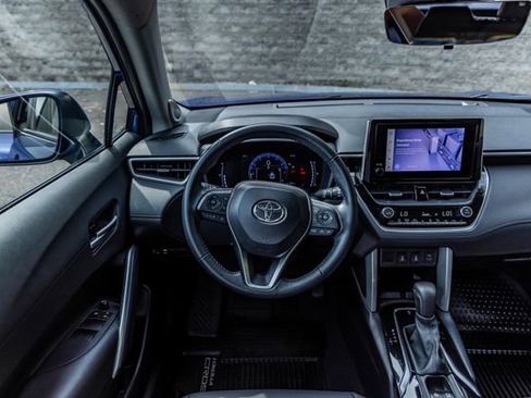 Certified 2024 Toyota Corolla Cross XLE w/ Convenience Package AWD/4WD image 27