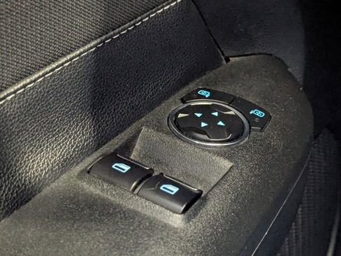 Used 2017 Ford Mustang GT image 18