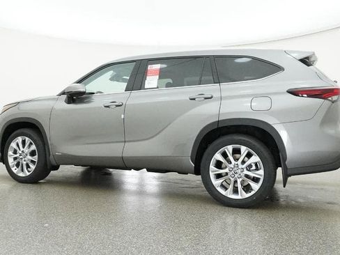 New 2026 Toyota Highlander Limited image 20