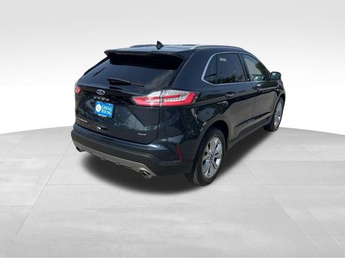 Used 2022 Ford Edge Titanium AWD/4WD image 7