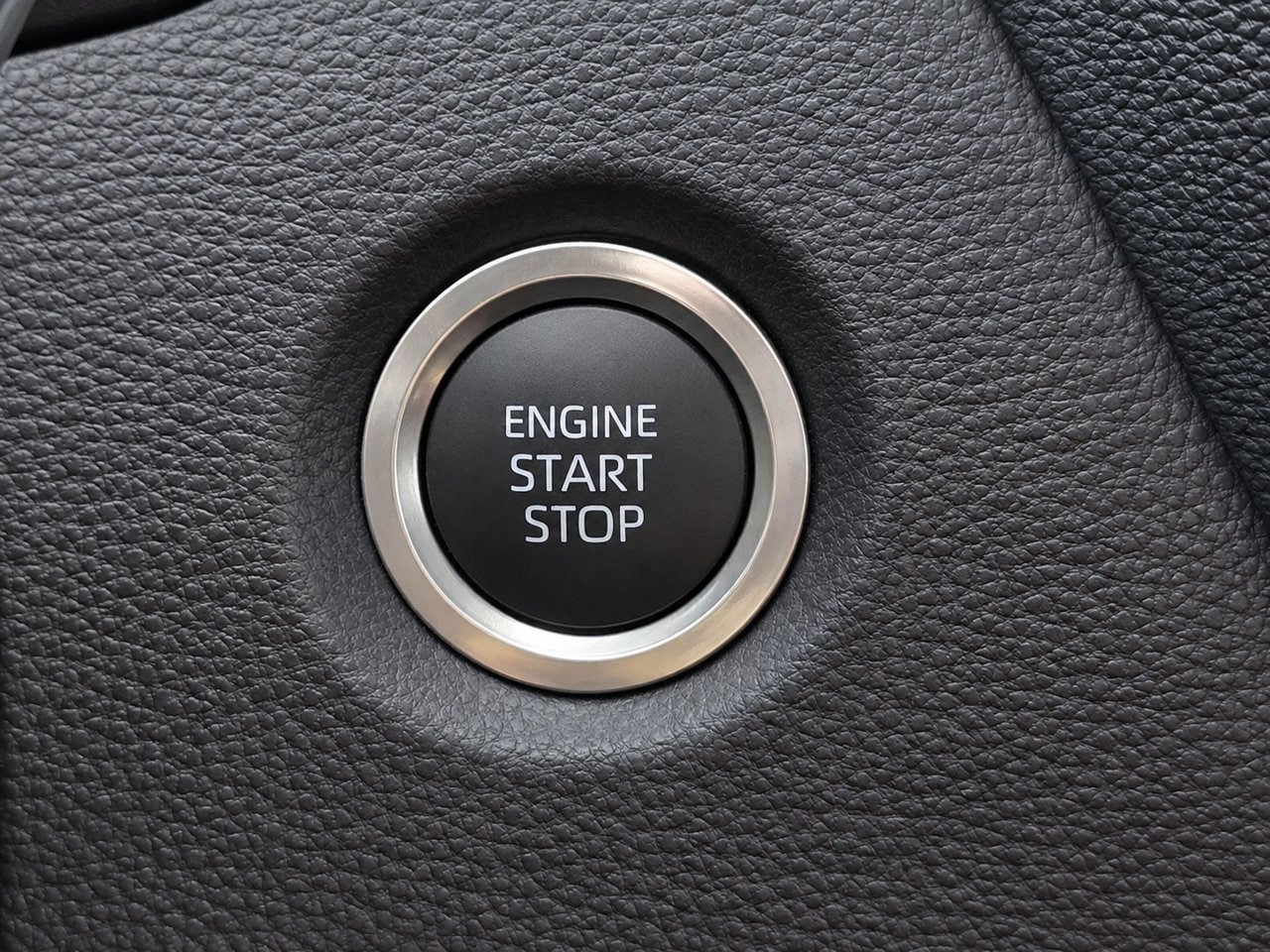 Used 2026 Toyota Corolla SE w/ SE Package FWD image 20