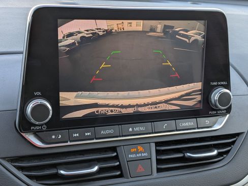 Used 2021 Nissan Altima 2.5 SV image 23