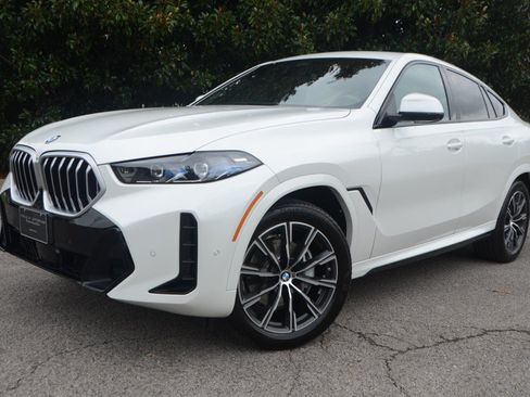 Used 2026 BMW X6 xDrive40i AWD/4WD image 7