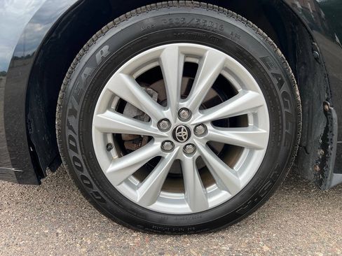 Used 2024 Toyota Corolla SE FWD image 18