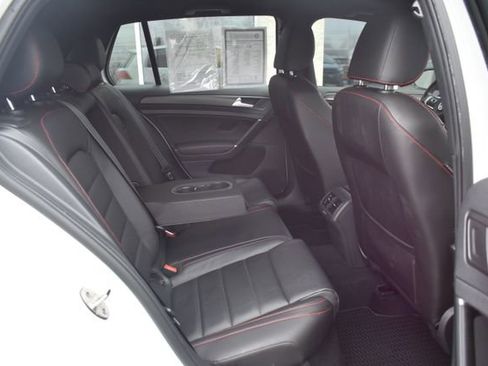 Used 2018 Volkswagen GTI SE w/ SE Leather Package FWD image 39