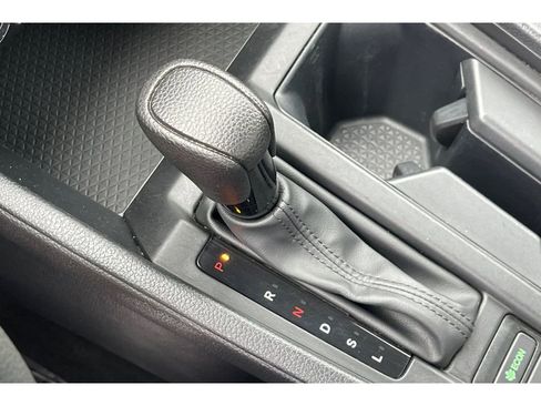 Certified 2023 Honda Accord LX image 30