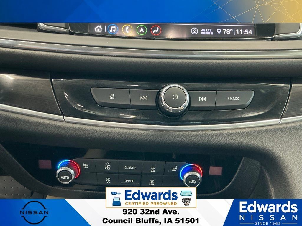 Used 2021 Buick Enclave Essence w/ Sound and Sites Package AWD/4WD image 29