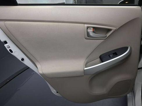 Used 2014 Toyota Prius Two FWD image 20