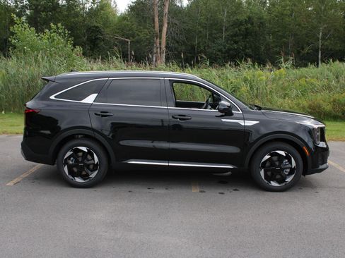 New 2026 Kia Sorento EX AWD/4WD image 4