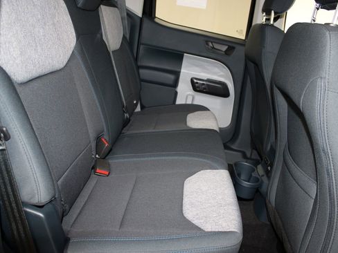 New 2026 Ford Maverick XLT image 28